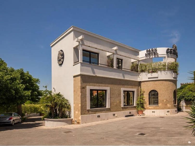 Cervara Park Hotel