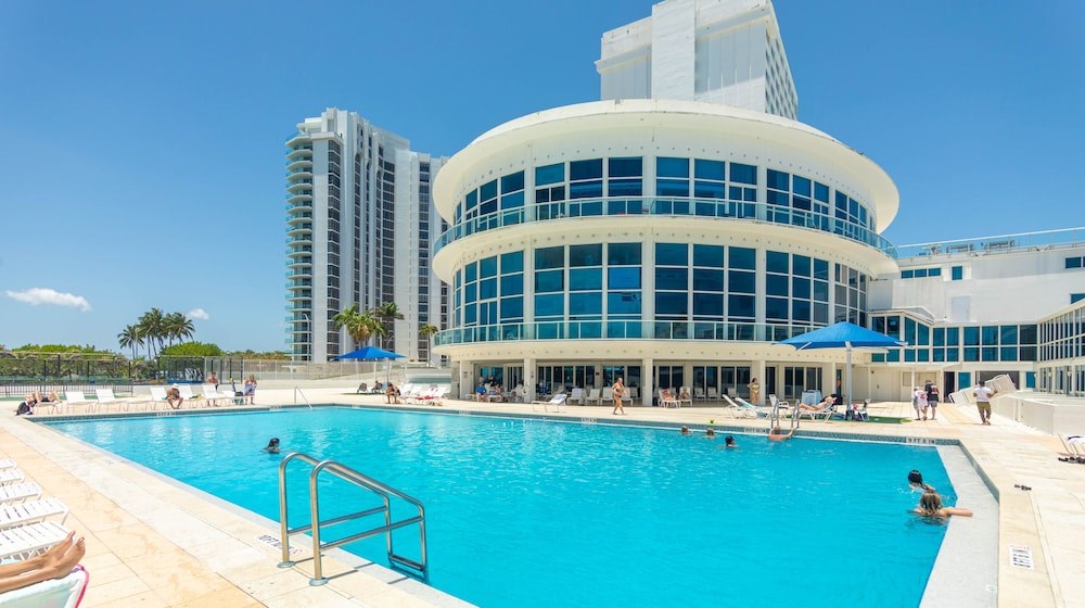 Girasole Design Suites